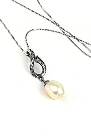 Zirkon taş detaylı 925 ayar gümüş inci kolye 