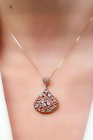 kalsedon pembe kuvars zirkon taş detaylı 925 ayar gümüş rose kolye