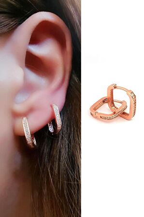 arkası önü zirkon taş detaylı 925ayar gümüş üzerine rose altın kaplama kare halka küpe 