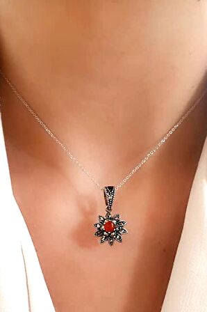 markazit taş detaylı akik taşlı 925 ayar gümüş çiçek kolye