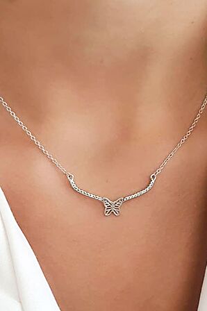 Pırlanta ışıltısında zirkon taşlı 925 ayar gümüş kelebek kolye 