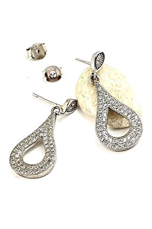 Pırlanta ışıltısında zirkon taşlı 925 ayar gümüş küpe