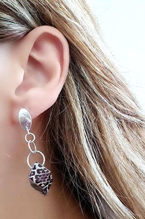 Mineli leopar desenli 925 ayar gümüş italyan lüks küpe