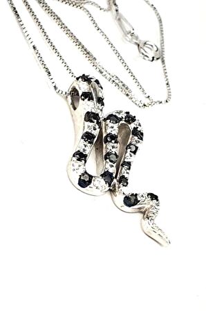 Oniks zirkon taş detaylı yılan figürlü 925 ayar gümüş kolye