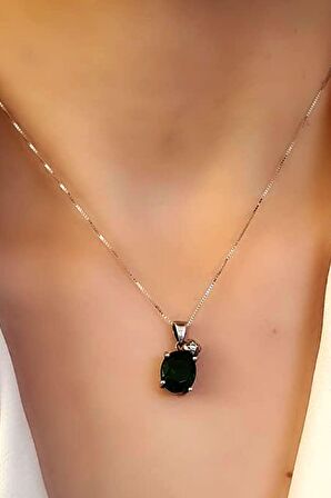 Yeşil zirkon taşlı 925 ayar gümüş tek taş kolye