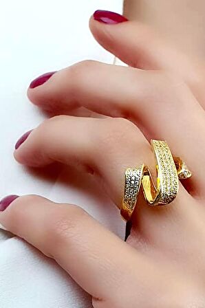 Zirkon taş detaylı italyan tasarımı gümüş üzerine altın kaplama modern yüzük 