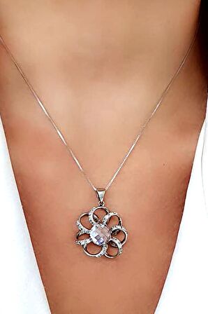 Zirkon taşlı 925 ayar gümüş tasarım çiçek kolye