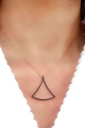 Oniks Taşlı 925ayar Gümüş Rose Modern Kolye 