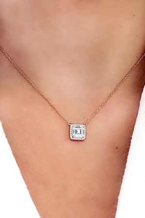 Baget Swarovski Taşlı 925ayar Gümüş Rose Kare Tek Taş Kolye