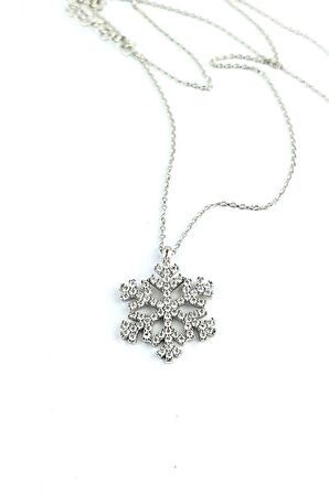 Pırlanta Parlaklığında Zirkon Taşlı 925 ayar Gümüş Kar Tanesi Kolye