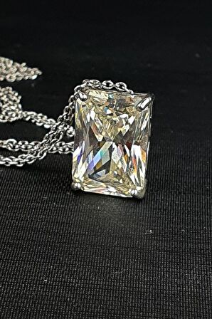 Sky Diamond Baget Taşlı Tek Taş Kolye