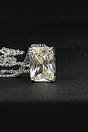 Sky Diamond Baget Taşlı Tek Taş Kolye