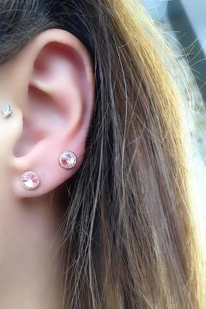 Pembe Swarovski Taşlı 925ayar Gümüş Üzerine Altın Kaplama Top Küpe 