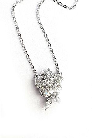 Swarovski Taşlı 925ayar Gümüş Gül Kolye