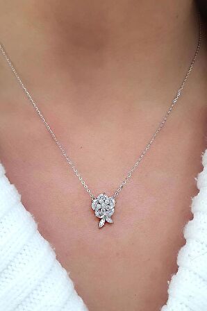 Swarovski Taşlı 925ayar Gümüş Gül Kolye