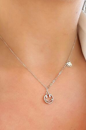 İtalyan 925ayar Gümüş Trend Gülen Yüz Mutluluk Kolyesi