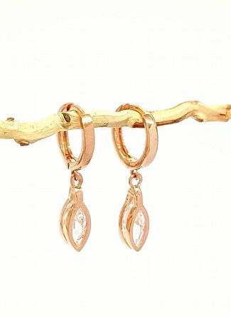 Pırlanta Işıltısında Özel Kesim Zirkon Gümüş Rose Küpe