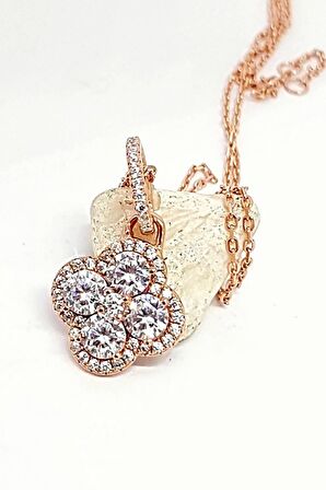 Yonca Figürlü Swarovski Taşlı Gümüş Bayan Kolye 