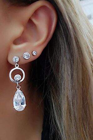 Zirkon Taşlı Şık Gümüş Küpe