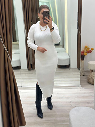Yandan Yırtmaçlı Maxi Boy Triko Elbise BEYAZ