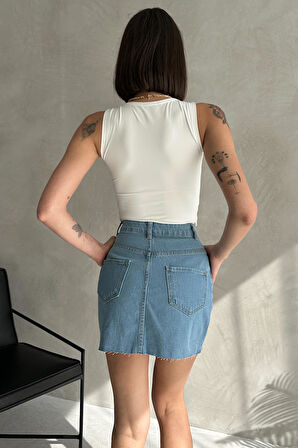 Dikişsiz Cepli Kısa Denim Etek