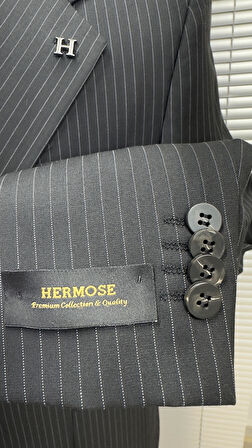 Yelekli Çizgili Takım Elbise – Modern Fit