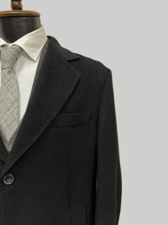 Siyah Sivri Yaka Uzun Erkek Kaban