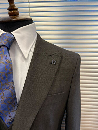 Koyu Kahverengi Modern Fit Yelekli Erkek Takım Elbise