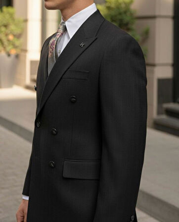 Siyah Çizgili Erkek Kruvaze Takım Elbise
