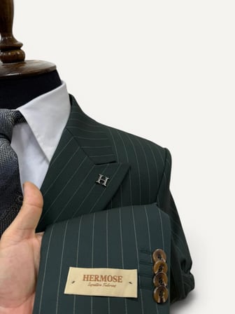Sartorial | Zümrüt Yeşili Çizgili Kruvaze Takım Elbise