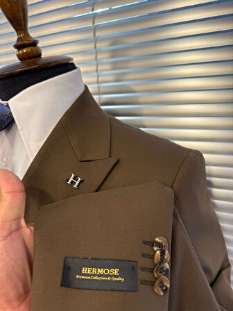 Kahve Rengi Kruvaze Modern Fit Erkek Takım Elbise