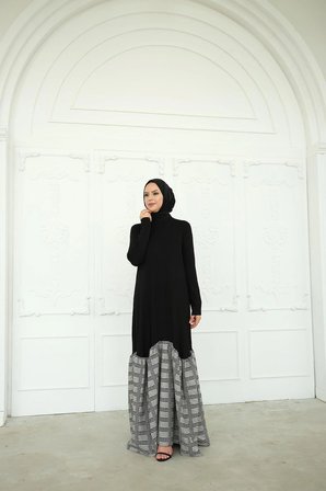 Pamuk Penye Siyah Ekose Ashley Volanlı Elbise