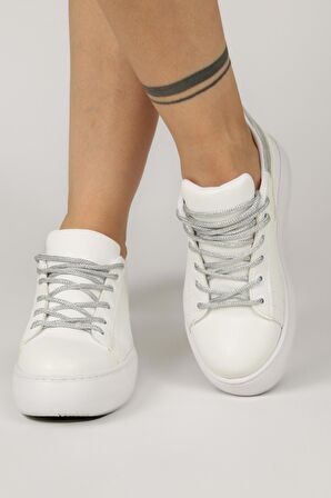 Bağcıklı Kadın Spor Ayakkabı-Beyaz-Gümüş