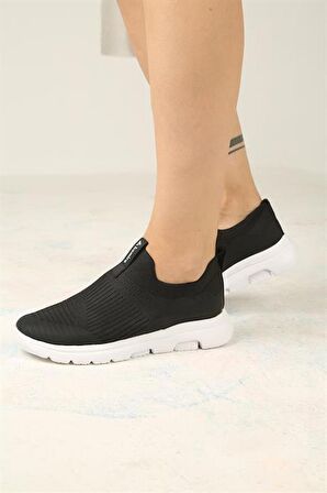 Kadın Ortopedik Bağcıksız Triko Spor Ayakkabı-Siyah-Beyaz