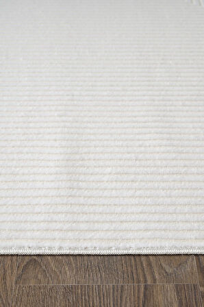 Merit MR009A Krem Halı Geometrik Detaylı İnce Yumuşak Akrilik Modern Salon Oturma Odası Halısı