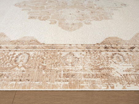 Vogue VG008K Kahve Çerçeveli Göbekli Klasik Desen Modern Renk 100 Tarak Salon Halısı İpek Serisi