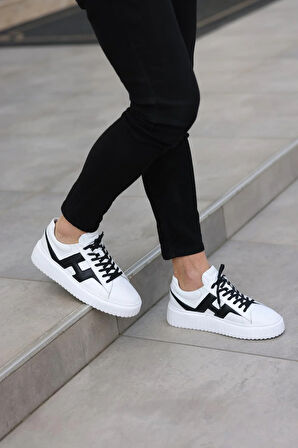 Serhat Özköroğlu - Beyaz Ayakkabı Beyaz