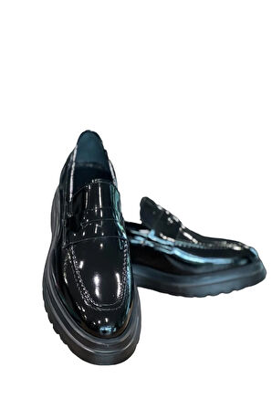 Serhat Özköroğlu - Siyah Rugan Klasik Siyah