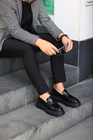 Serhat Özköroğlu - Siyah Rugan Klasik Siyah