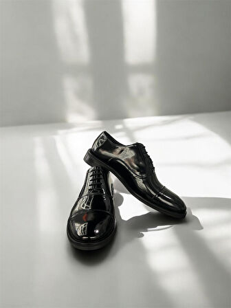 LFR-P2030 RUGAN BAGLI KLASIK AYAKKABI Siyah