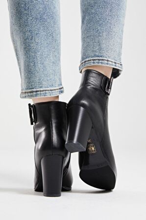 Kadın Fermuarlı Hakiki Deri Klasik Bot SİYAH