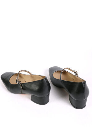 Kadın Hakiki Deri Üstten Bantlı Topuklu Ayakkabı Siyah
