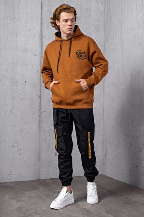 Siyah Şerit Aksesuar Detaylı Paraşüt Kumaş Jogger Pantolon