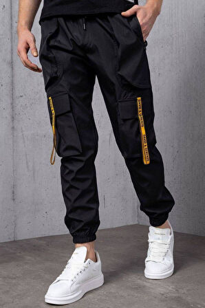 Siyah Şerit Aksesuar Detaylı Paraşüt Kumaş Jogger Pantolon