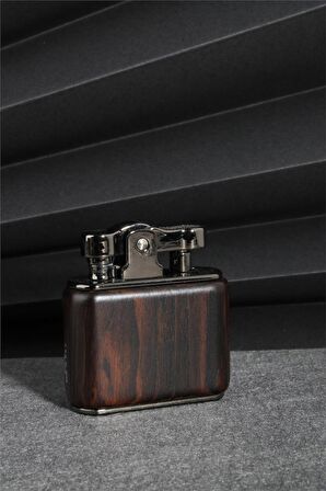 Kahverengi Renk Ahşap Desenli Benzinli Çakmak 24CSM889TR03