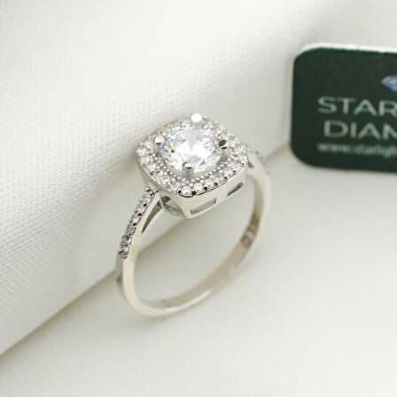 Oval Montür 3.00 ct Starlıght Dıamond Gümüş Takım