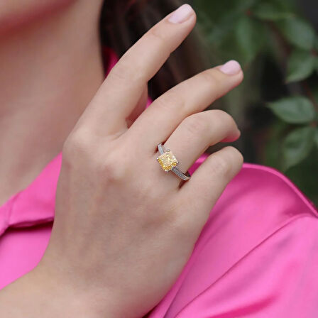 Sitrin Taşlı Kare Tek Taş Gümüş Yüzük