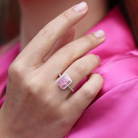 Pembe Taşlı Radiant Kesim Gümüş Yüzük