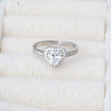 Kalp Pndr Model Zirkon Taşlı Gümüş Yüzük