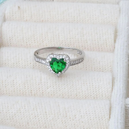 Kalp Pndr Model Yeşil Zirkon Taşlı Gümüş Yüzük